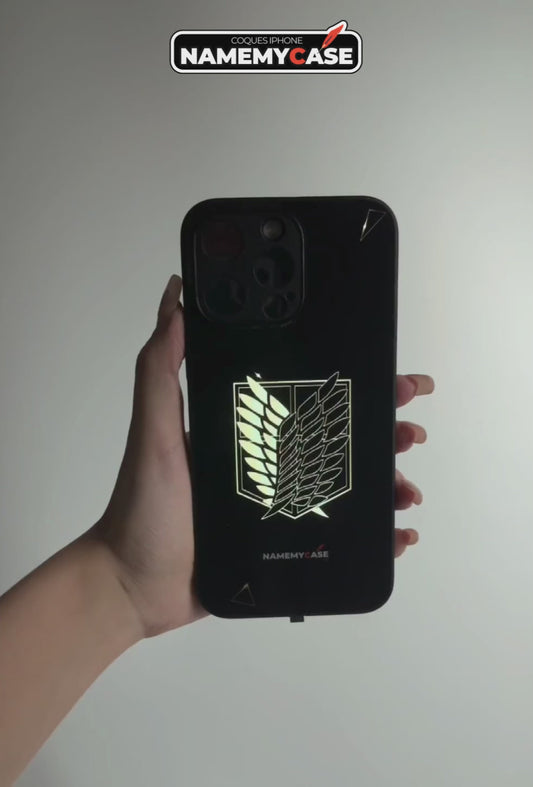LED Light-Up iPhone Hoesje – Wings of Freedom | Attack on Titan